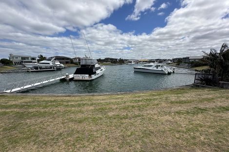 Photo of property in 129 One Tree Point Road, One Tree Point, 0118