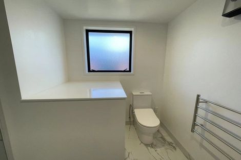 Photo of property in 7/14 Wilsher Crescent, Henderson, Auckland, 0612