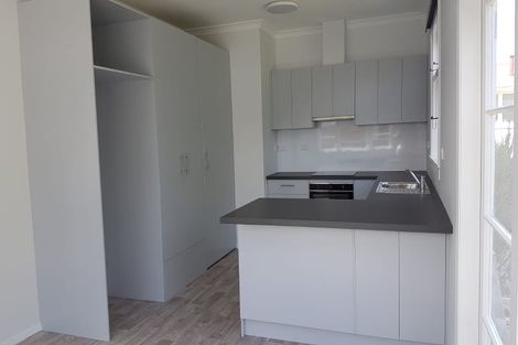 Photo of property in 24 Rewa Street, Takaro, Palmerston North, 4412