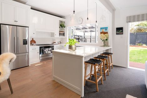 Photo of property in 56 Derwent Street, Island Bay, Wellington, 6023