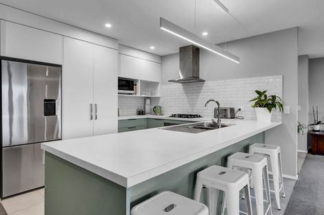 Photo of property in 3 Ruru Lane, Hurworth, New Plymouth, 4310