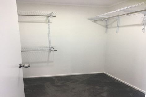 Photo of property in 62 Golfland Drive, Golflands, Auckland, 2013