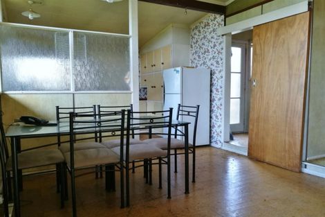 Photo of property in 3 Mckenzie Road, Mangere Bridge, Auckland, 2022