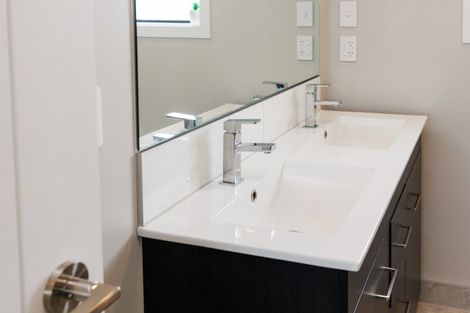 Photo of property in 180 Kingsdale Park Drive, Aokautere, Palmerston North, 4471