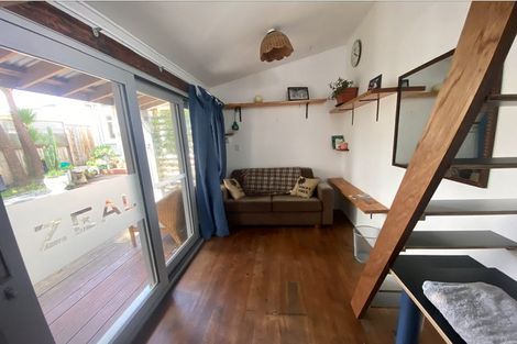 Photo of property in 43 Wilson Street, Newtown, Wellington, 6021