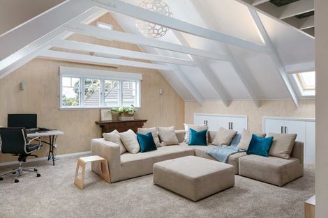 Photo of property in 12 Lysnar Street, Okitu, Gisborne, 4010