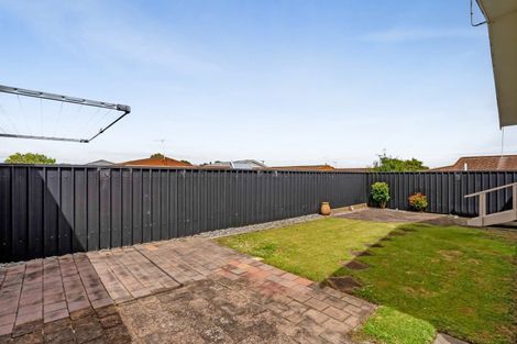 Photo of property in 19a Tukapa Street, Westown, New Plymouth, 4310