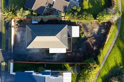 Photo of property in 70 De Quincey Terrace, Highland Park, Auckland, 2010