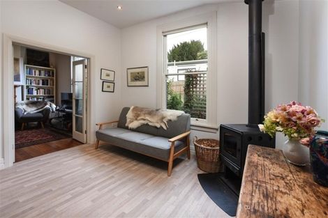 Photo of property in 30 Russell Street, Stanley Point, Auckland, 0624