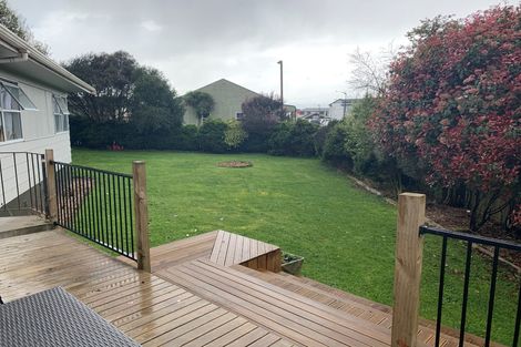 Photo of property in 1 Oxford Street, Tirau, 3410