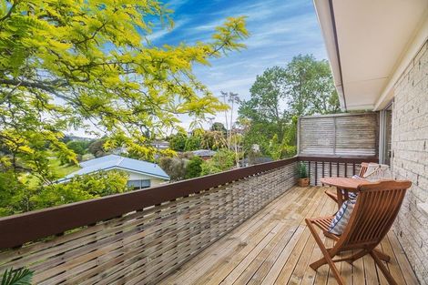 Photo of property in 25 Walnut Lane, Browns Bay, Auckland, 0630