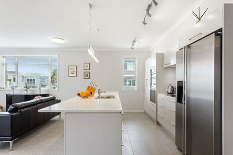 Photo of property in 30 Eaves Bush Parade, Orewa, 0931