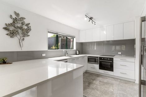 Photo of property in 1/9 Barcroft Place, Clendon Park, Auckland, 2103