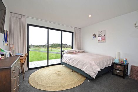 Photo of property in 15 Oreti Road, Otatara, Invercargill, 9879