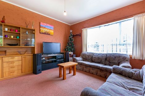 Photo of property in 90 George Street, Tuakau, 2121