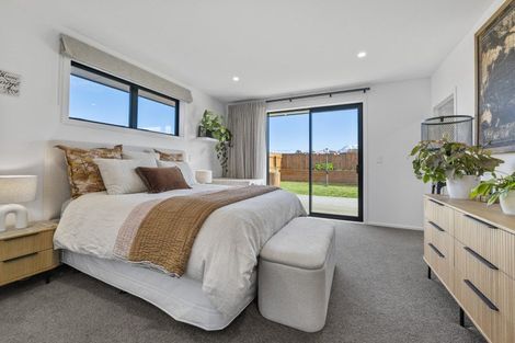 Photo of property in 11 Midsummer Avenue, Stratford, 4332