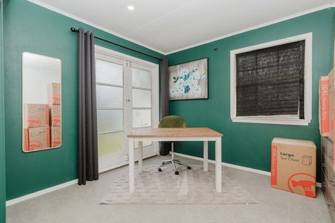 Photo of property in 9 Totara Drive, St Andrews, Hamilton, 3200