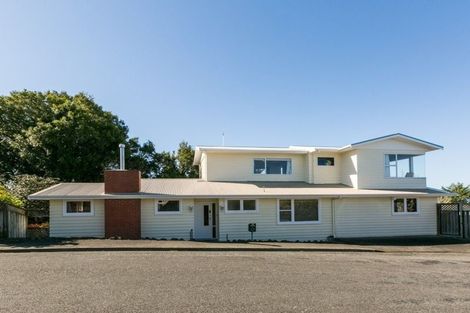 Photo of property in 12 Ormond Road, Hospital Hill, Napier, 4110
