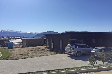 Photo of property in 7 Little Alpha Loop, Wanaka, 9305
