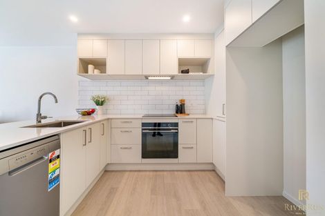 Photo of property in 14b Cairo Street, Upper Hutt Central, Upper Hutt, 5018