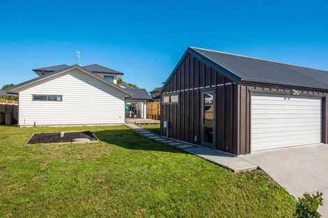 Photo of property in 27 Kawaupaka Road, Kaukapakapa, Helensville, 0875