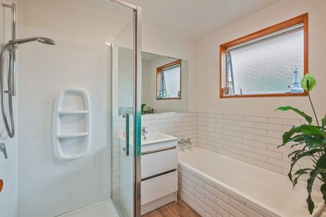 Photo of property in 16 Regent Avenue, Rangiora, 7400