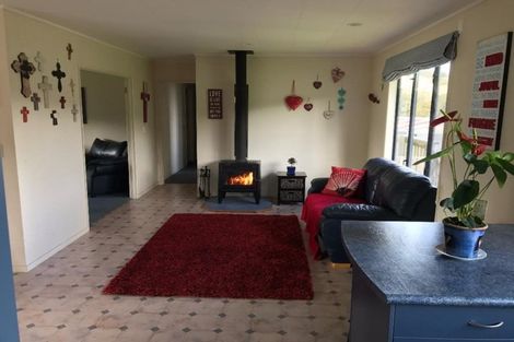 Photo of property in 690 Haruru Road, Kaukapakapa, 0873