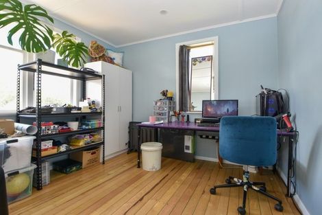 Photo of property in 32 Rhodes Street, Carterton, 5713