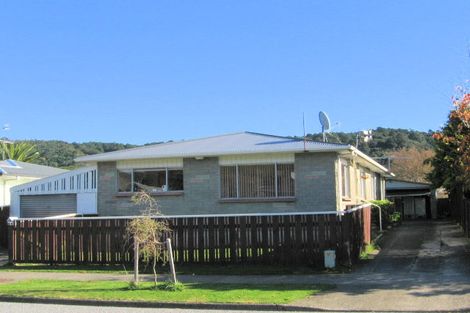 Photo of property in 23a Momona Street, Wainuiomata, Lower Hutt, 5014