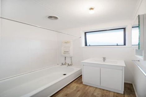 Photo of property in 14 Wakelin Road, Mangere East, Auckland, 2024