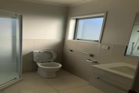 Photo of property in 17 Chadwick Place, Rototuna North, Hamilton, 3210