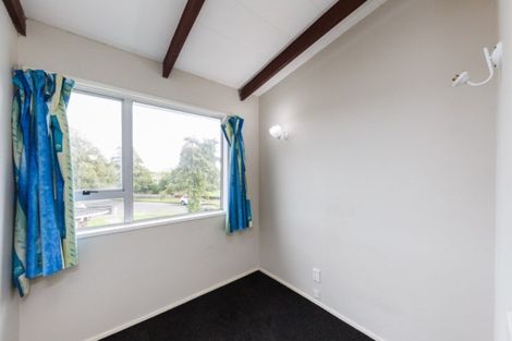 Photo of property in 14 Raglan Avenue, Cloverlea, Palmerston North, 4412