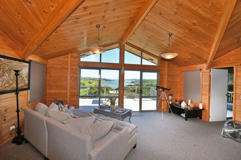 Photo of property in 189 Takahoa Drive, Kaiwaka, 0573