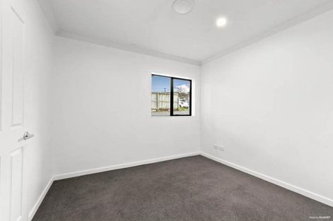 Photo of property in 5a Cartmel Avenue, Massey, Auckland, 0614