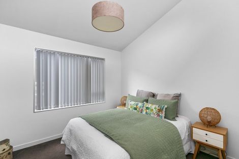 Photo of property in 12/3 Severn Street, Island Bay, Wellington, 6023