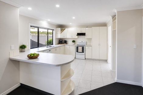 Photo of property in 71 Avenue Road, Greenmeadows, Napier, 4112