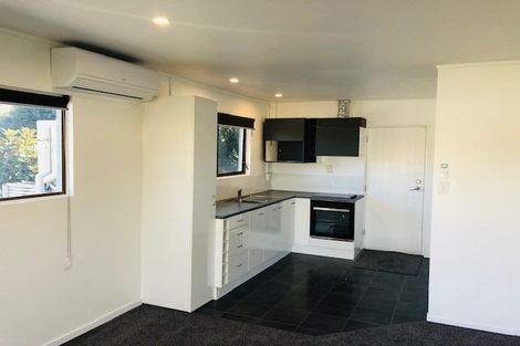 Photo of property in 1/43 Seaton Road, Murrays Bay, Auckland, 0630