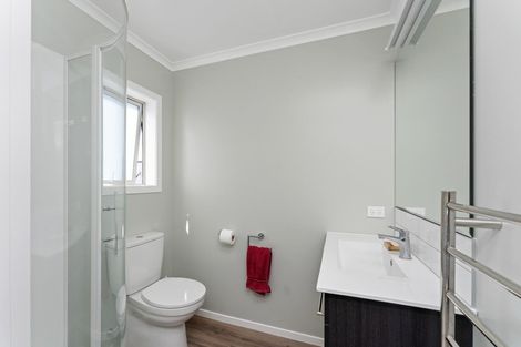 Photo of property in 5 Seagrass Place, Otaki Beach, Otaki, 5512