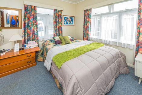 Photo of property in 64 Great North Road, Saint Johns Hill, Whanganui, 4500