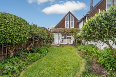 Photo of property in 3/23 Eastern Beach Road, Eastern Beach, Auckland, 2012