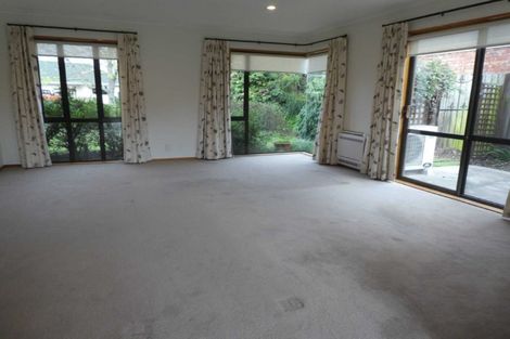 Photo of property in 5 Dorfold Mews, Avonhead, Christchurch, 8042