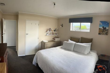 Photo of property in 4 Harvard Grove, Totara Park, Upper Hutt, 5018