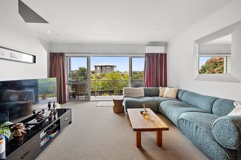 Photo of property in The Strand, 4/16 Ronald Street, Strandon, New Plymouth, 4312