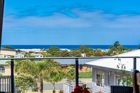 Photo of property in 5 Marram Place, Mangawhai Heads, Mangawhai, 0505