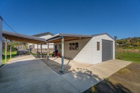 Photo of property in 30 Captain Cook Road, Cooks Beach, Whitianga, 3591