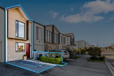 Photo of property in 73 Kopuru Road, Whenuapai, Auckland, 0618