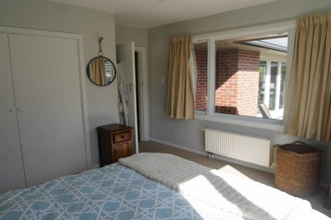 Photo of property in 28 Manor Place, Bryndwr, Christchurch, 8053