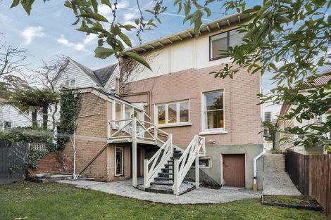 Photo of property in 81 Manor Place, Dunedin Central, Dunedin, 9016
