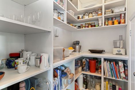 Photo of property in 96b Kent Street, Carterton, 5713