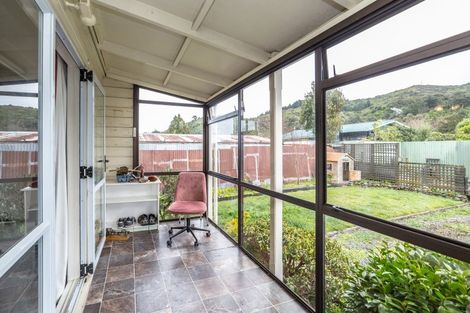 Photo of property in 105 Watt Street, Featherston, 5710